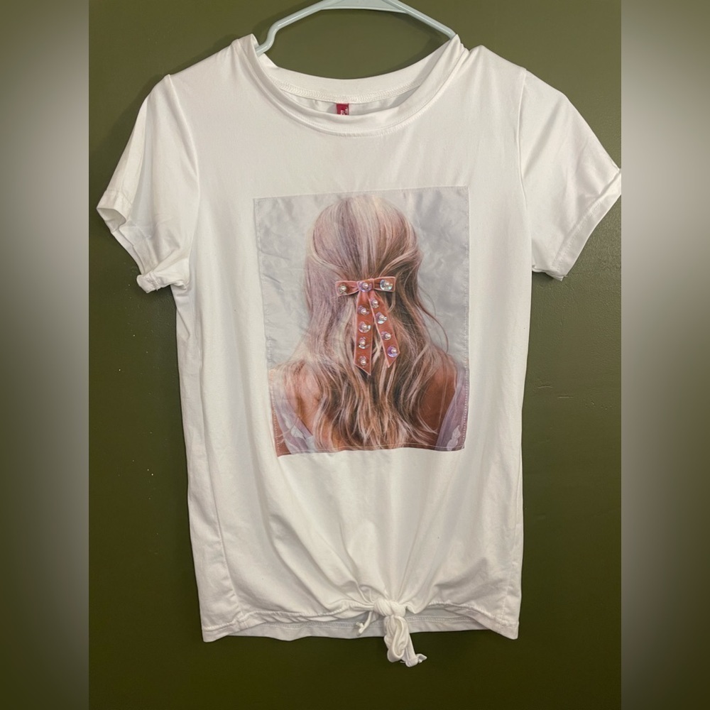 Emme Jordan BNWT size medium shirt